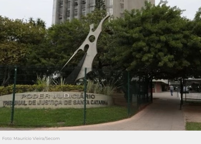 Mulher é indenizada após passar por sessões de quimioterapia sem ter câncer