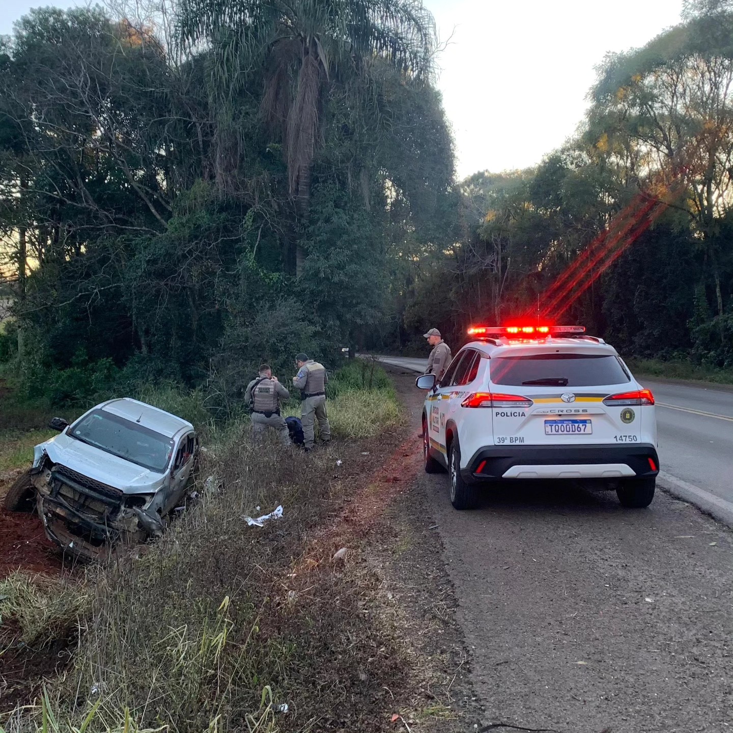 Brigada Militar prende indivíduo após roubo de veículo e apreende armas e munições no interior do município de Chapada