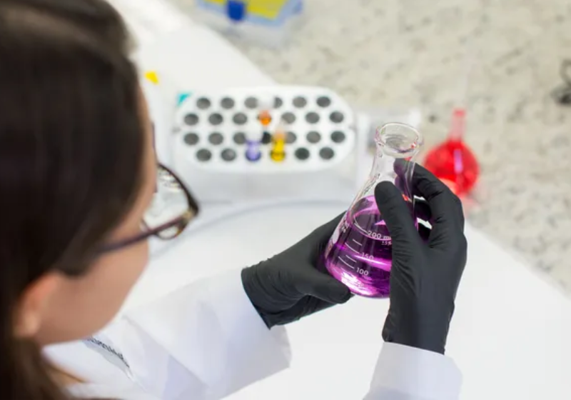 Bactéria encontrada no rio Amazonas pode combater câncer de intestino e próstata