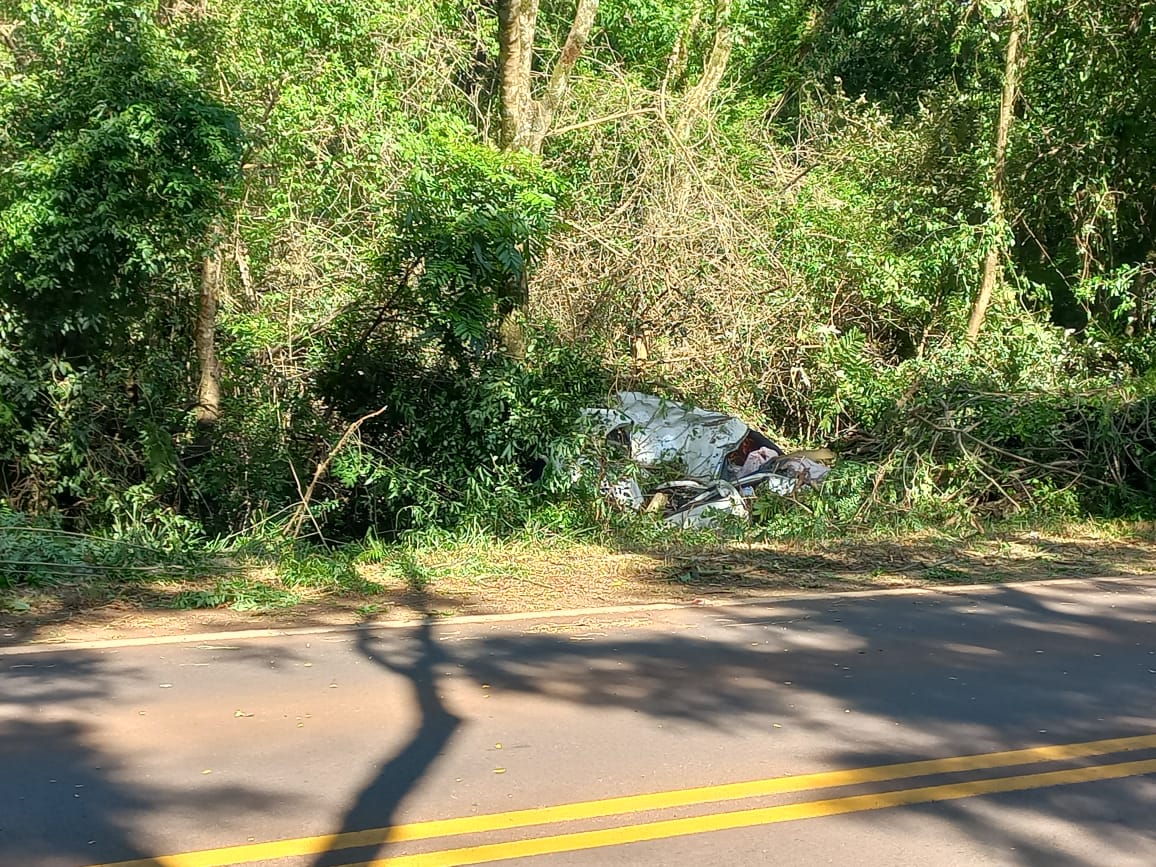 Ijuí: Veículo fica totalmente destruído após grave acidente com óbito na ERS 342