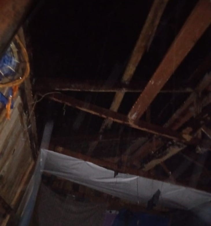 Temporal causa destelhamento de seis casas em aldeia indígena