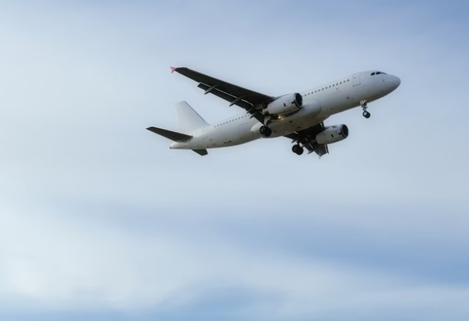 PF: empresário estupra criança de 11 anos em voo de Miami para o Rio