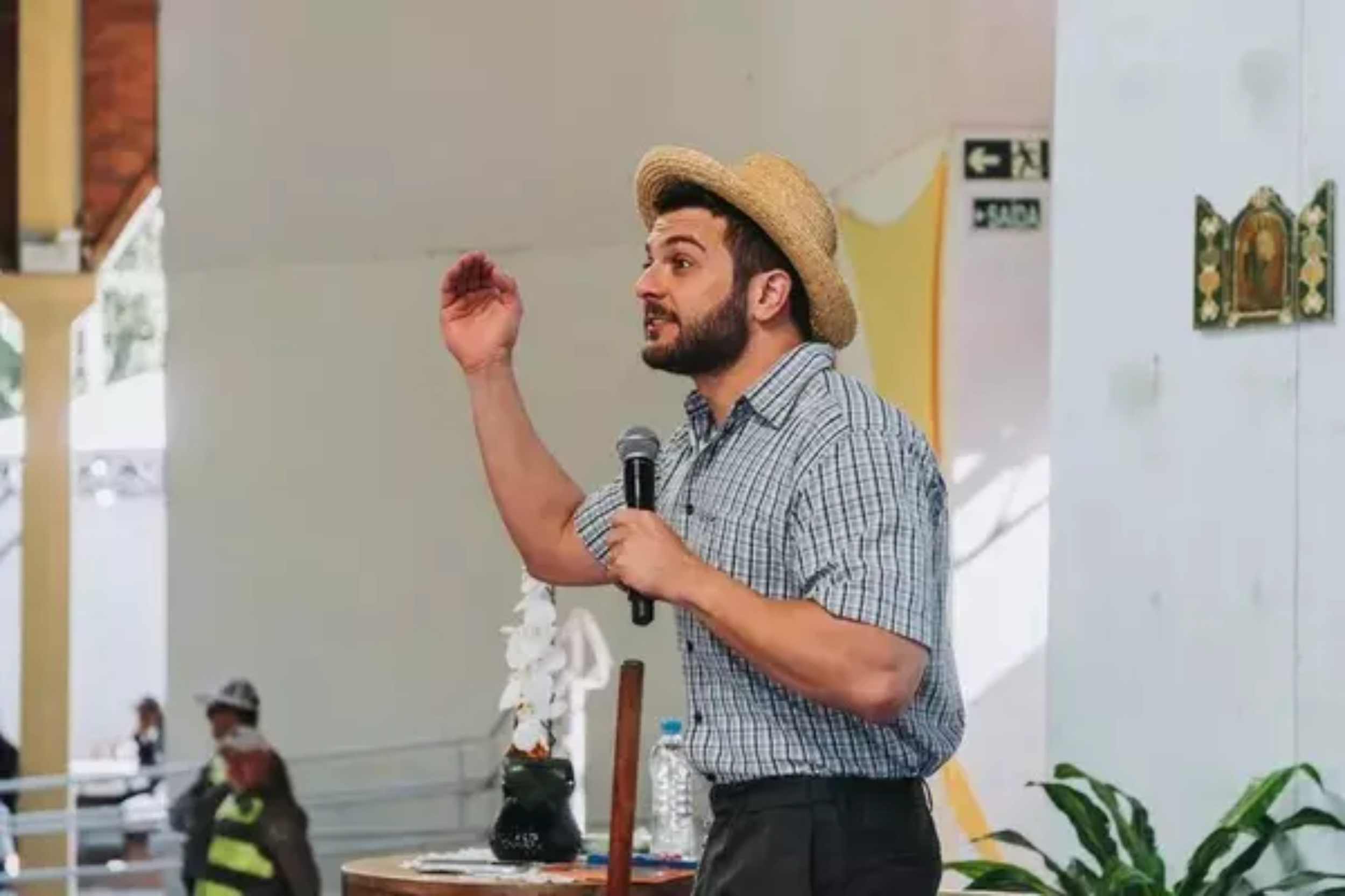 Humorista arrecada mais de R$ 1,6 milhão para cidades atingidas por ciclone no RS