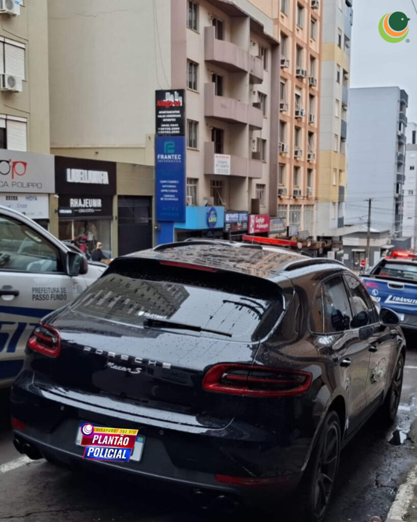 Guarda Municipal de Trânsito apreende Porsche com mais de R$ 30 mil em débitos em Passo Fundo