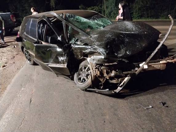 Colisão frontal entre veículos deixa um ferido na RS-344 em Santa Rosa